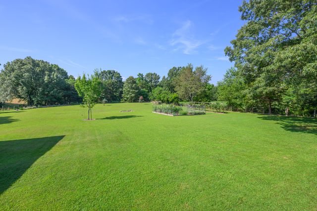 32344 Us-160, Tecumseh, MO 65760