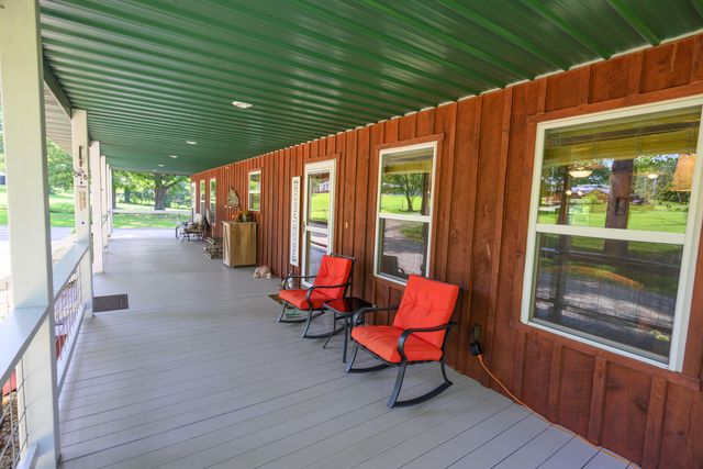 32344 Us-160, Tecumseh, MO 65760