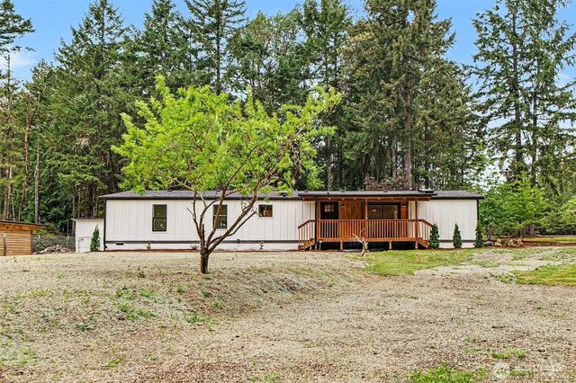 719 Tiedeman Road, Lakebay, WA 98349