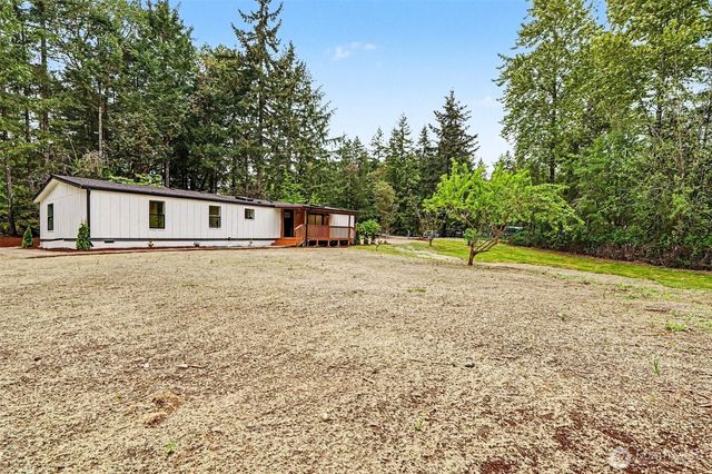 719 Tiedeman Road, Lakebay, WA 98349