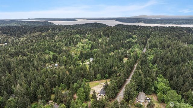 719 Tiedeman Road, Lakebay, WA 98349