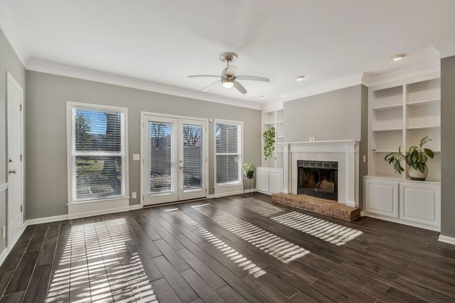 1005 Glendale Ln, Nashville, TN 37204