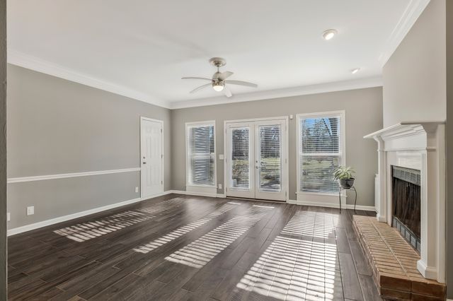 1005 Glendale Ln, Nashville, TN 37204