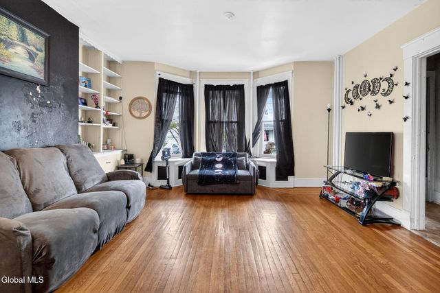 810 Lancaster Street, Albany, NY 12203