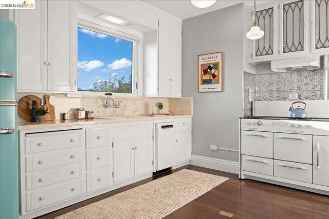 2201 Coloma St., Oakland, CA 94602