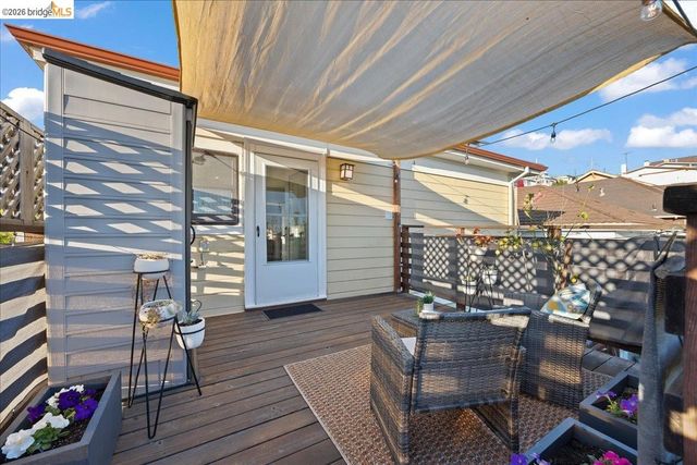 2201 Coloma St., Oakland, CA 94602