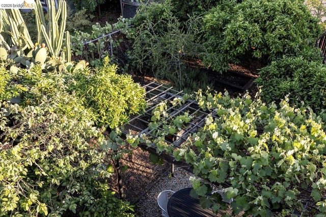 2201 Coloma St., Oakland, CA 94602