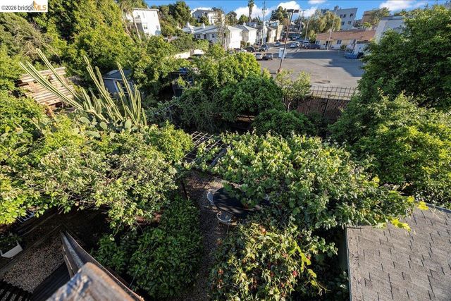 2201 Coloma St., Oakland, CA 94602