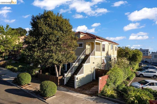 2201 Coloma St., Oakland, CA 94602