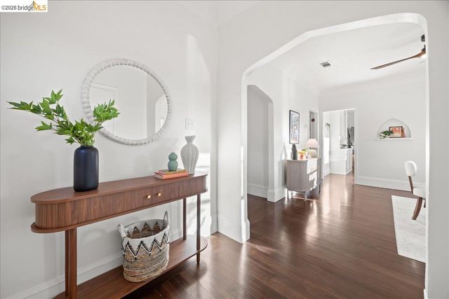 2201 Coloma St., Oakland, CA 94602