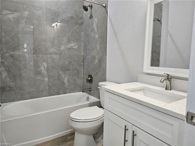 1425 NW 1st ST, Cape Coral, FL 33993