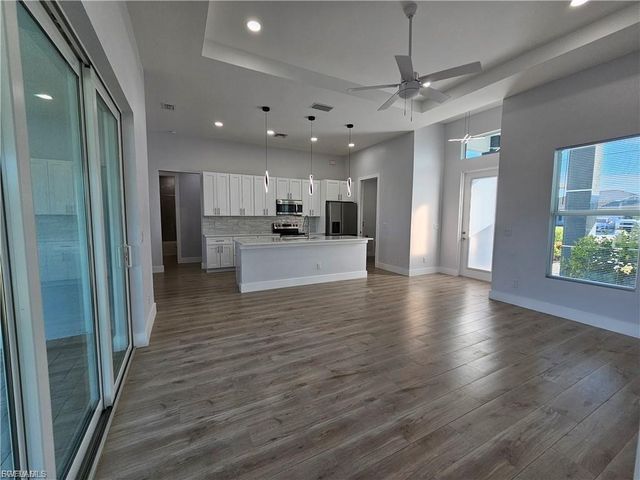 1425 NW 1st ST, Cape Coral, FL 33993