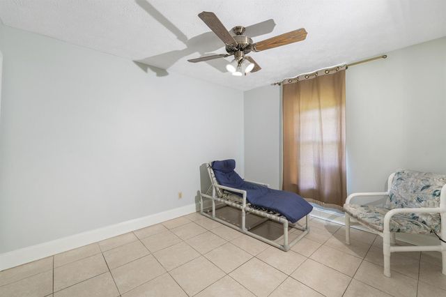 636 SW EYERLY Avenue, Port St. Lucie, FL 34983