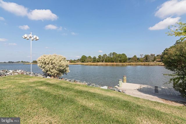 1724 FERRY POINT CT, Trappe, MD 21673