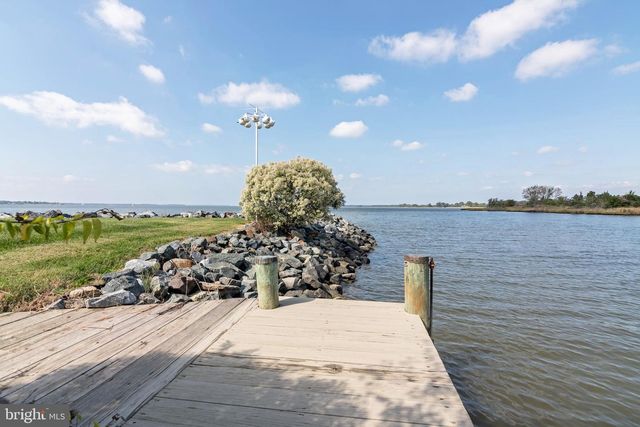 1724 FERRY POINT CT, Trappe, MD 21673