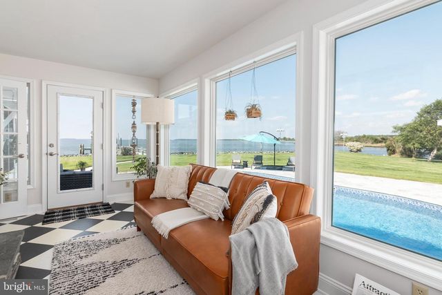 1724 FERRY POINT CT, Trappe, MD 21673
