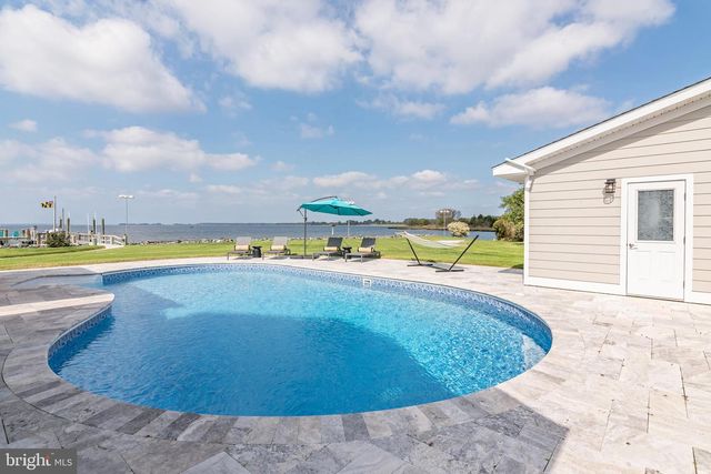1724 FERRY POINT CT, Trappe, MD 21673