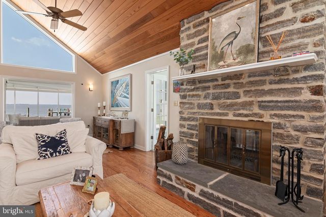 1724 FERRY POINT CT, Trappe, MD 21673