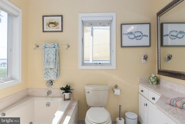 1724 FERRY POINT CT, Trappe, MD 21673