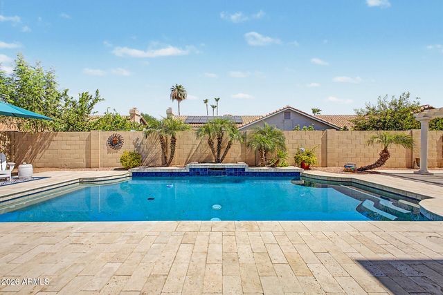 414 S SURFSIDE Drive, Gilbert, AZ 85233