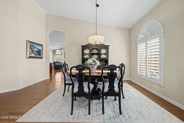 414 S SURFSIDE Drive, Gilbert, AZ 85233