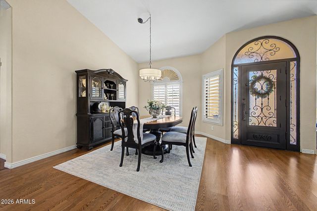 414 S SURFSIDE Drive, Gilbert, AZ 85233