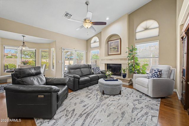 414 S SURFSIDE Drive, Gilbert, AZ 85233