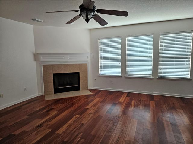 13231 Barrow Point Lane, Houston, TX 77014