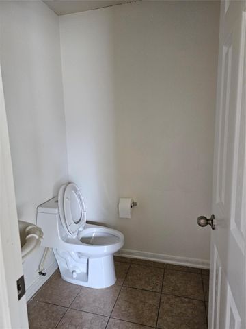 13231 Barrow Point Lane, Houston, TX 77014