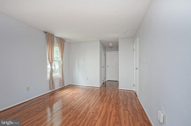 194 TAVISTOCK, Cherry Hill, NJ 08034