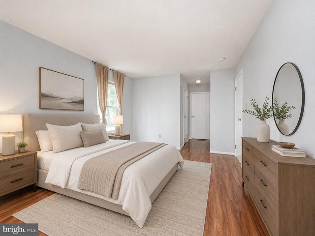 194 TAVISTOCK, Cherry Hill, NJ 08034