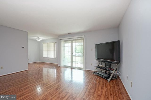 194 TAVISTOCK, Cherry Hill, NJ 08034