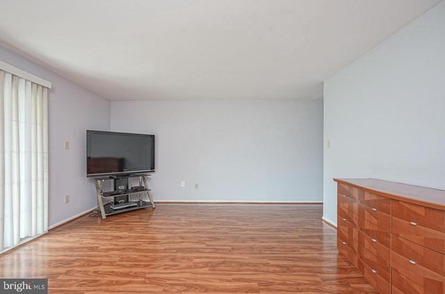 194 TAVISTOCK, Cherry Hill, NJ 08034