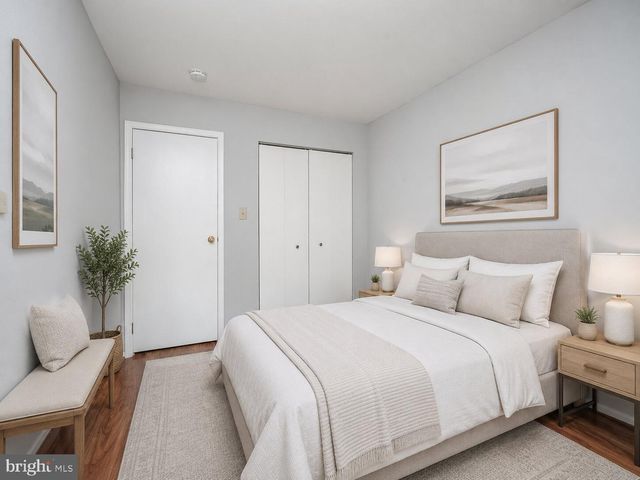 194 TAVISTOCK, Cherry Hill, NJ 08034