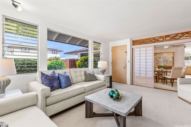 4149 Malapua Place, Honolulu, HI 96816