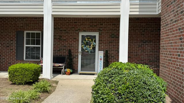 2416 King Richard Court C, Greenville, NC 27858