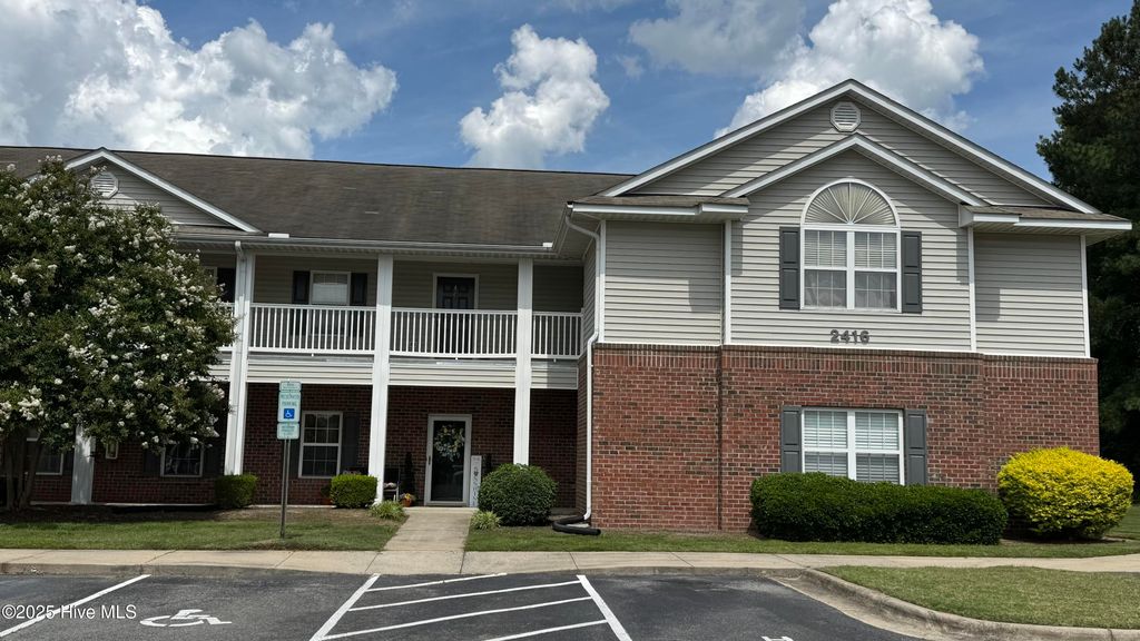 2416 King Richard Court C, Greenville, NC 27858