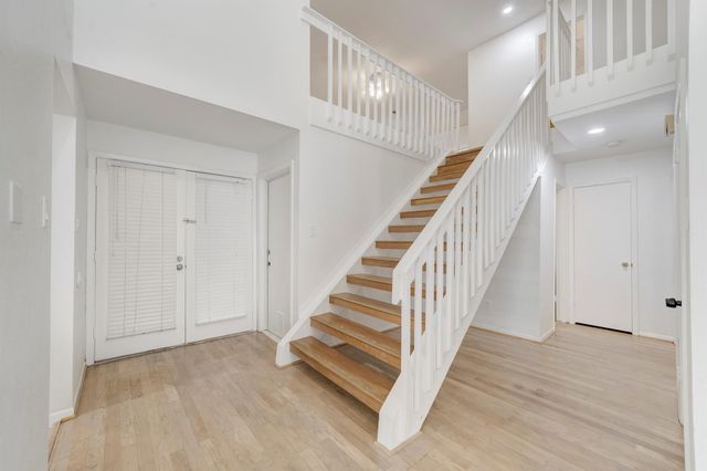 42 N Timber Top Drive, The Woodlands, TX 77380