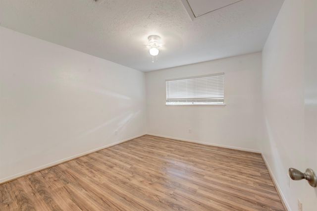 42 N Timber Top Drive, The Woodlands, TX 77380