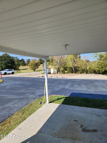 7001 Washington Pike, Corryton, TN 37721