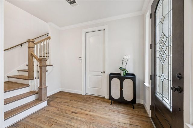 1031 Ashland Street, Houston, TX 77008