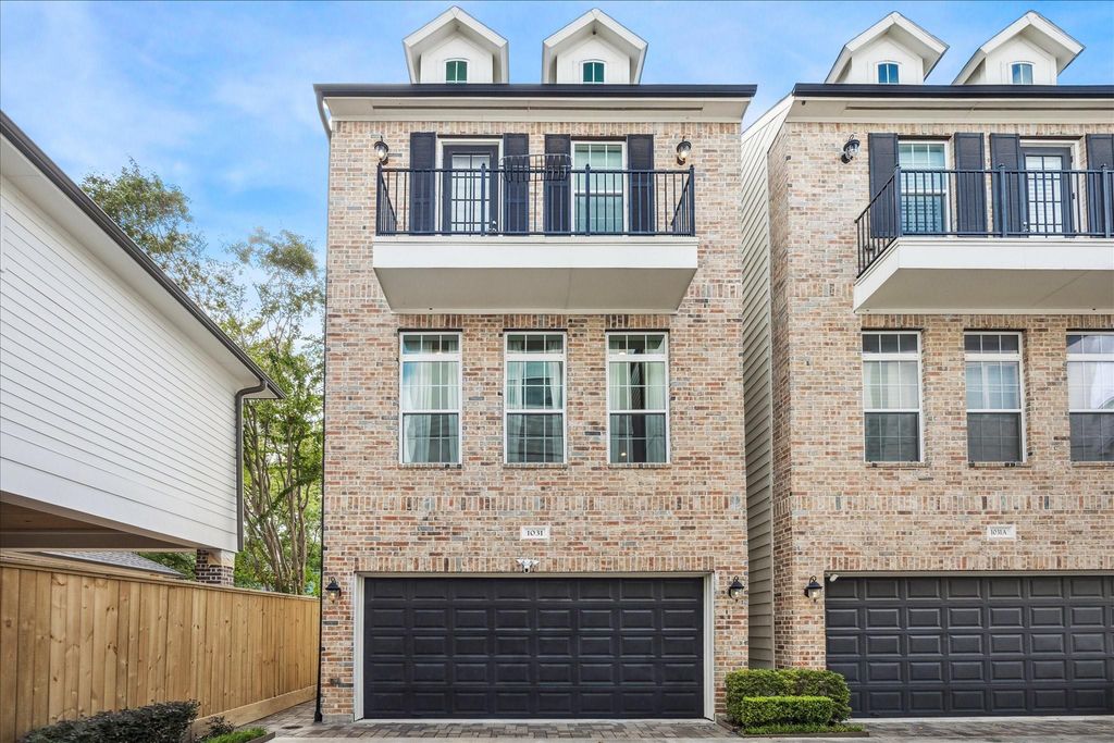 1031 Ashland Street, Houston, TX 77008