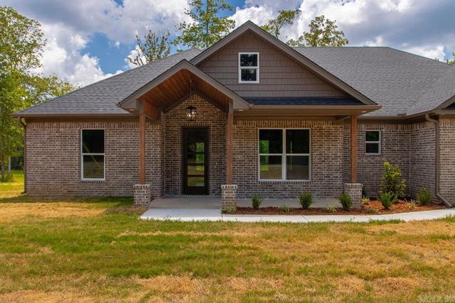 6748 N Detonti Rd, Bauxite, AR 72011