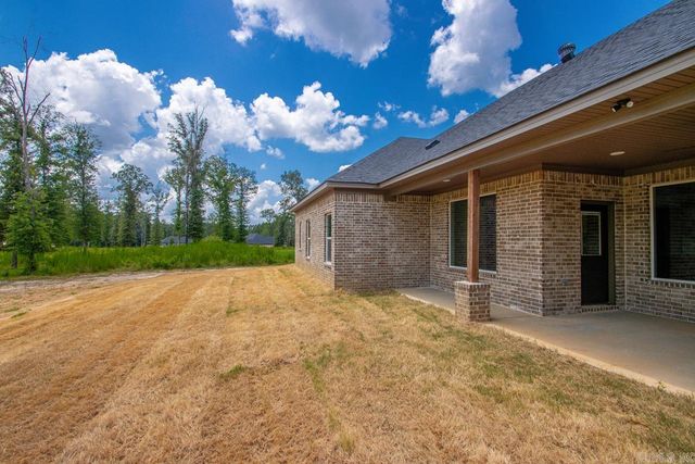 6748 N Detonti Rd, Bauxite, AR 72011