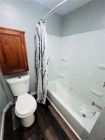 262 Adams St., Braddock Hills, PA 15221