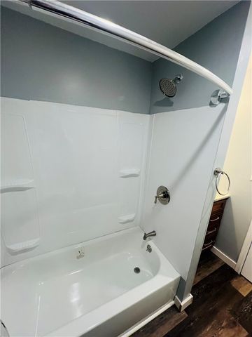 262 Adams St., Braddock Hills, PA 15221