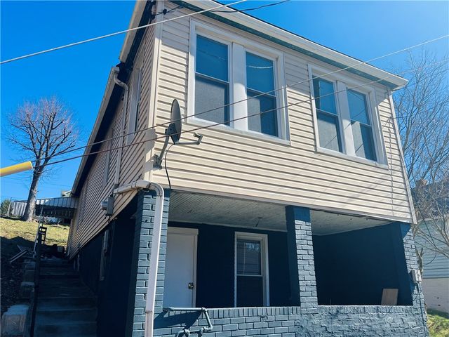 262 Adams St., Braddock Hills, PA 15221
