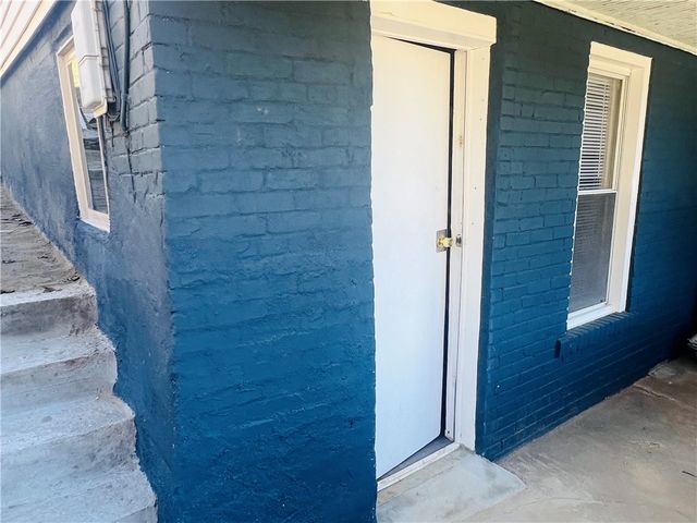 262 Adams St., Braddock Hills, PA 15221