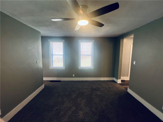 262 Adams St., Braddock Hills, PA 15221