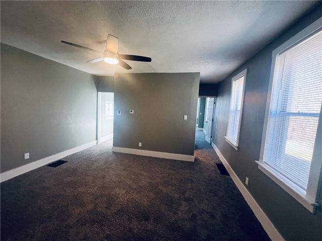 262 Adams St., Braddock Hills, PA 15221